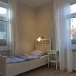 De Vischer Un Sin Fru Apartament