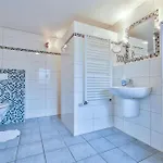 De Vischer Un Sin Fru Apartament